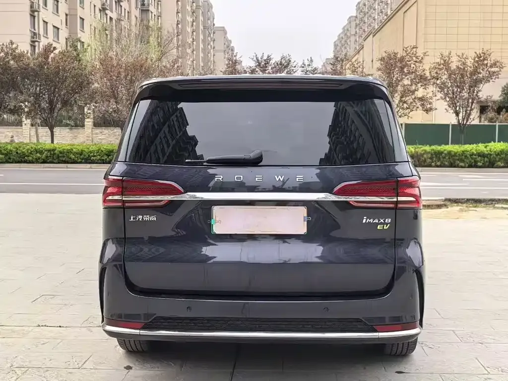 Roewe iMAX8 New Energy — фото 9