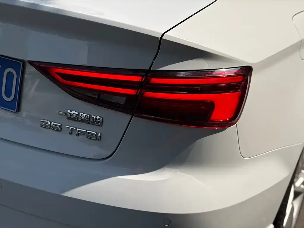 Audi A3 — фото 2