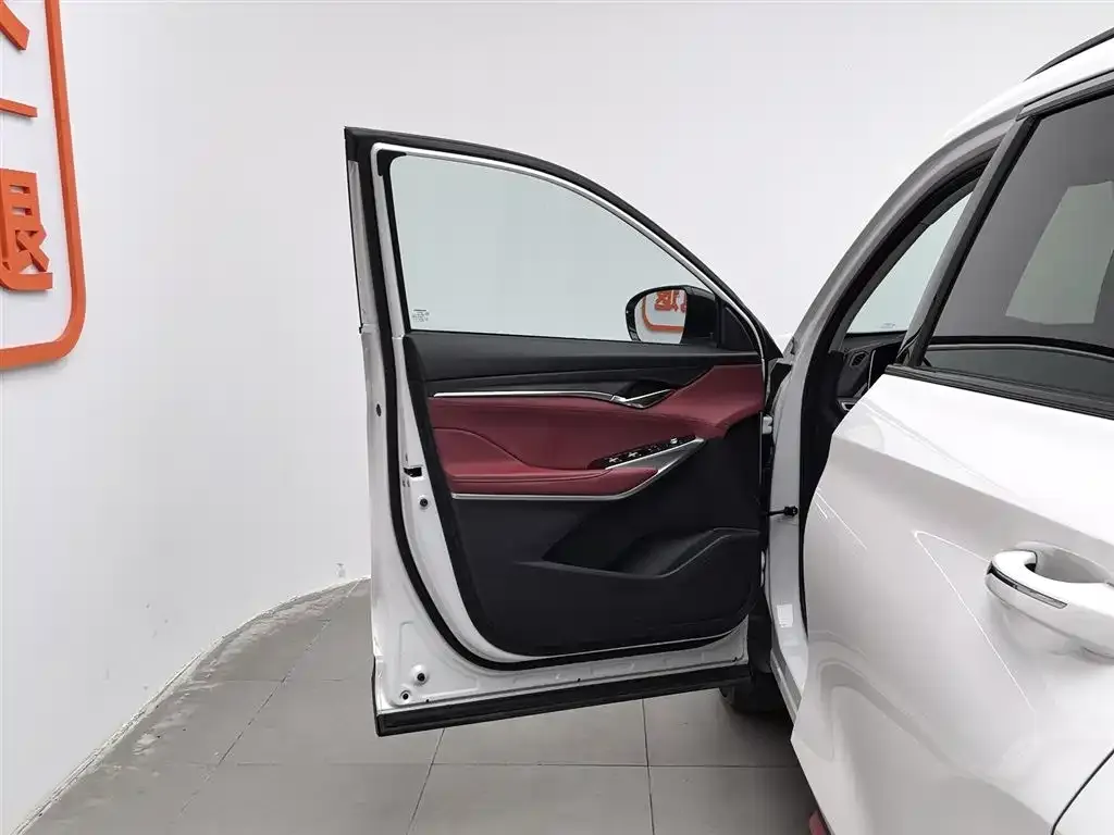 Changan CS75PLUS — фото 2