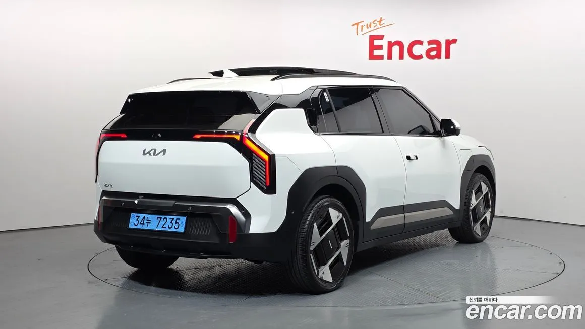 Kia EV3 — фото 7