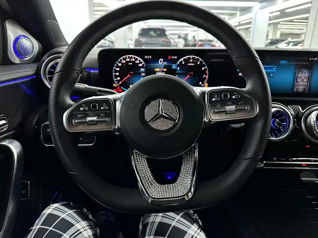 Mercedes-Benz A-Class — фото 10