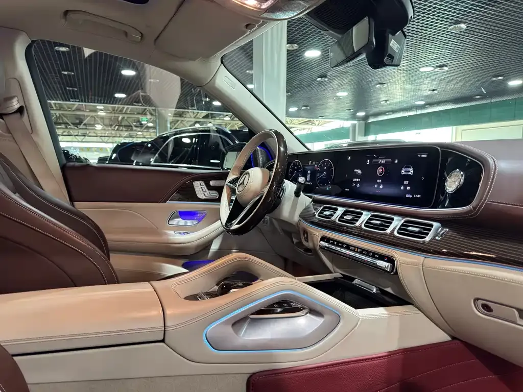 Mercedes-Benz GLS — фото 5