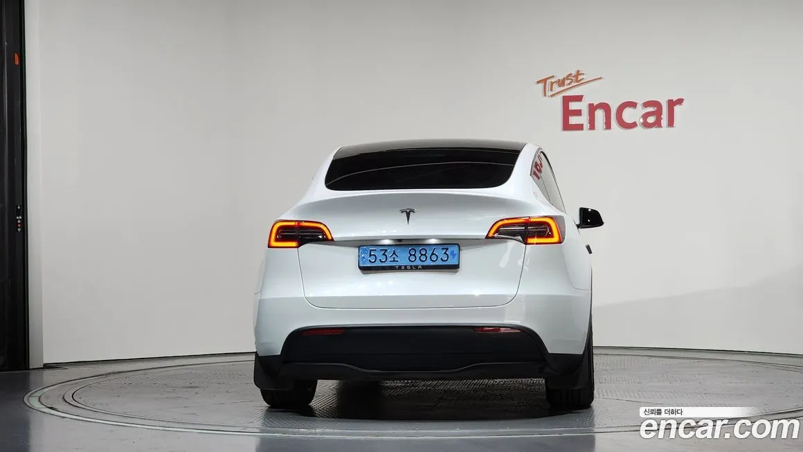 Tesla Model Y — фото 4