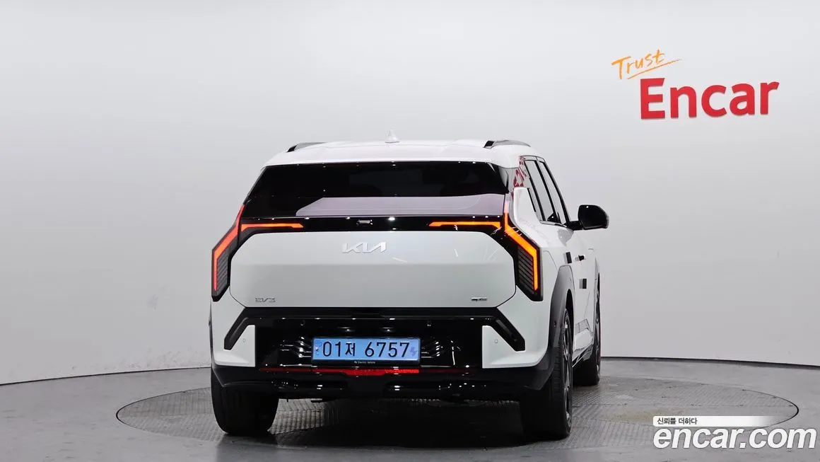 Kia EV3 — фото 3