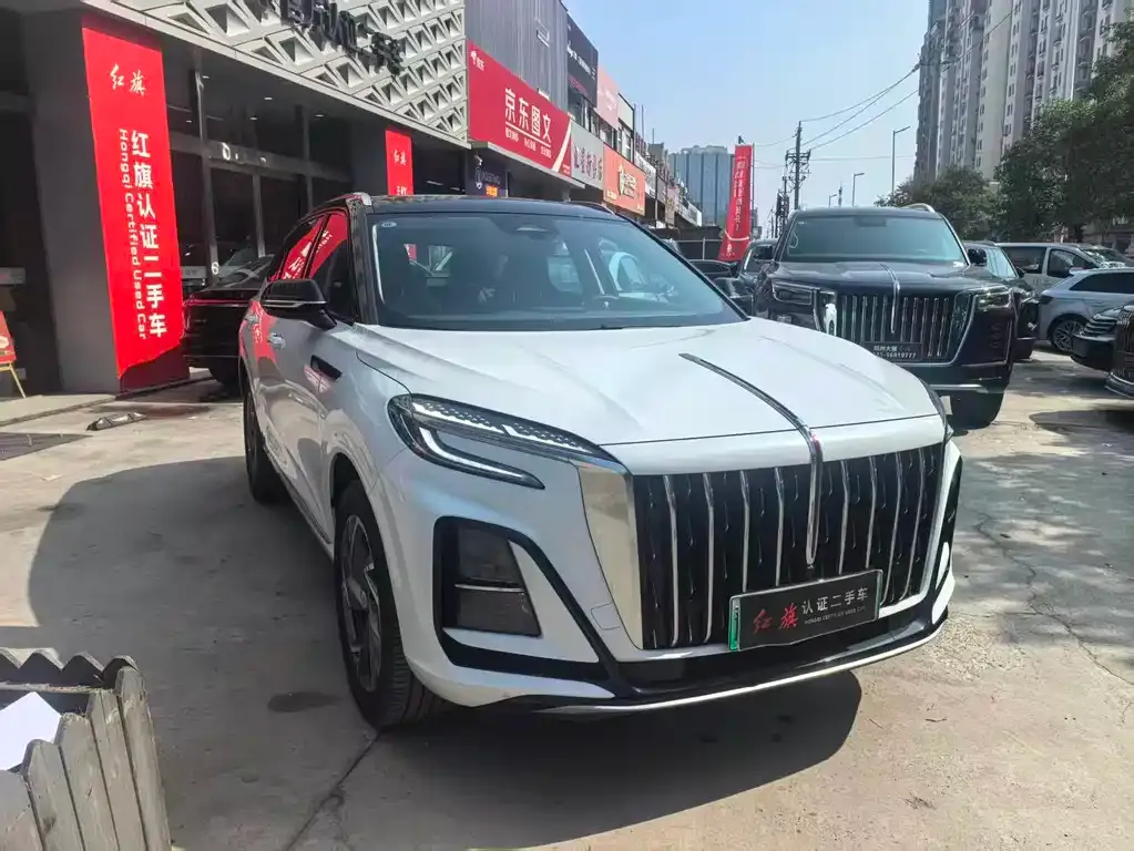 Hongqi HS3 PHEV — фото 4