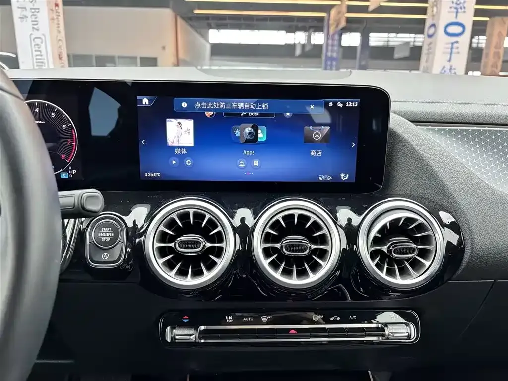 Mercedes-Benz GLA — фото 5