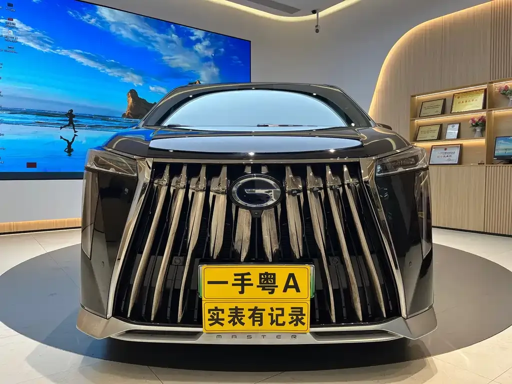 GAC Motor Trumpchi E9 — фото 1
