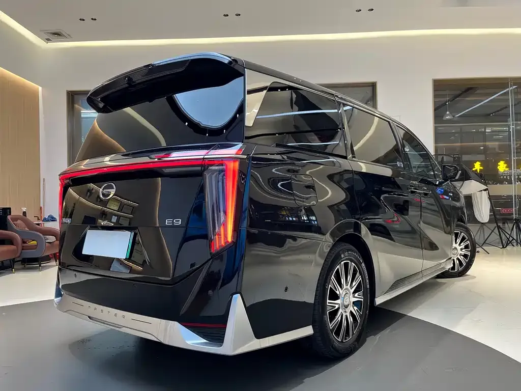 GAC Motor Trumpchi E9 — фото 6