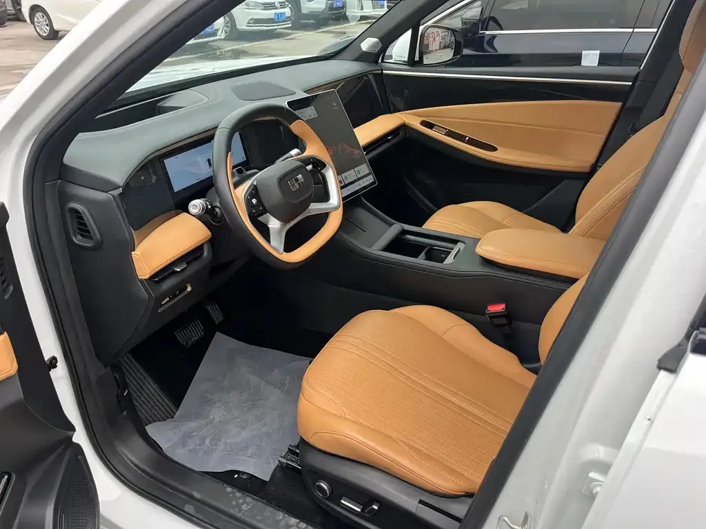 Geely Galaxy L7 — фото 6