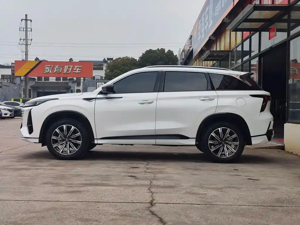 Changan CS75 PLUS — фото 10