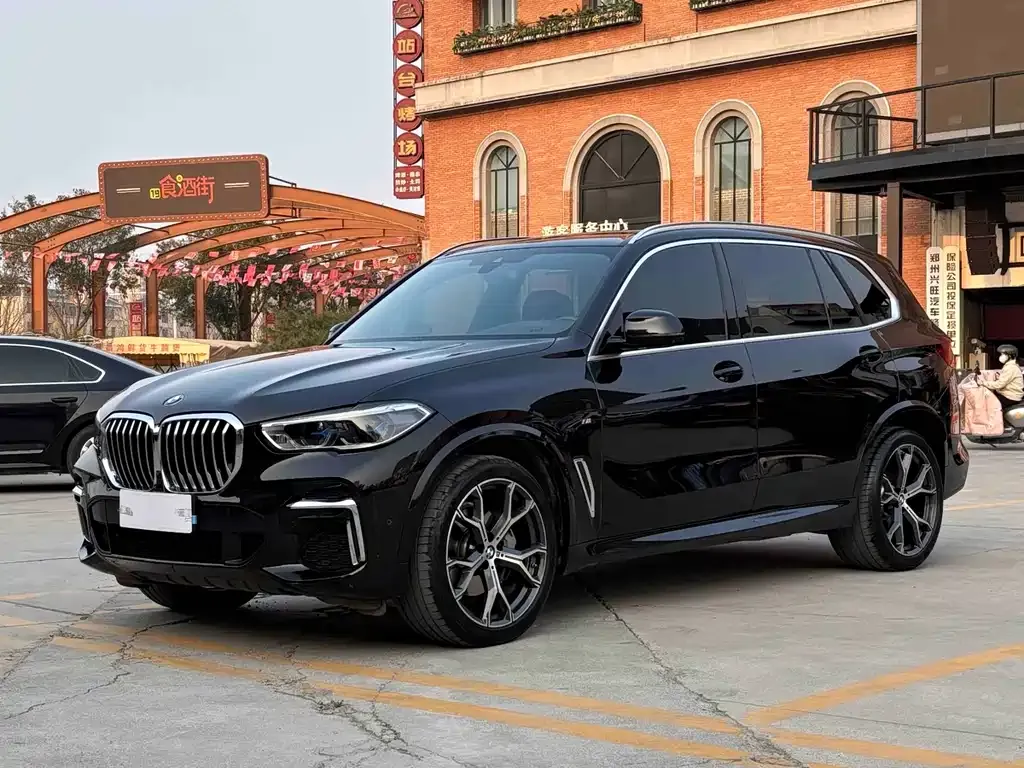 BMW X5 — фото 1