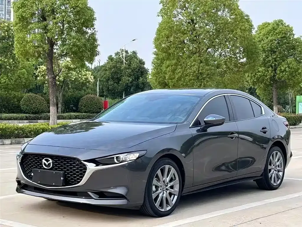 Mazda 3 Axela — фото 1
