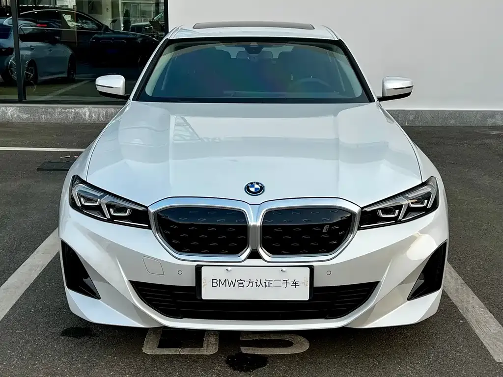BMW i3 — фото 8