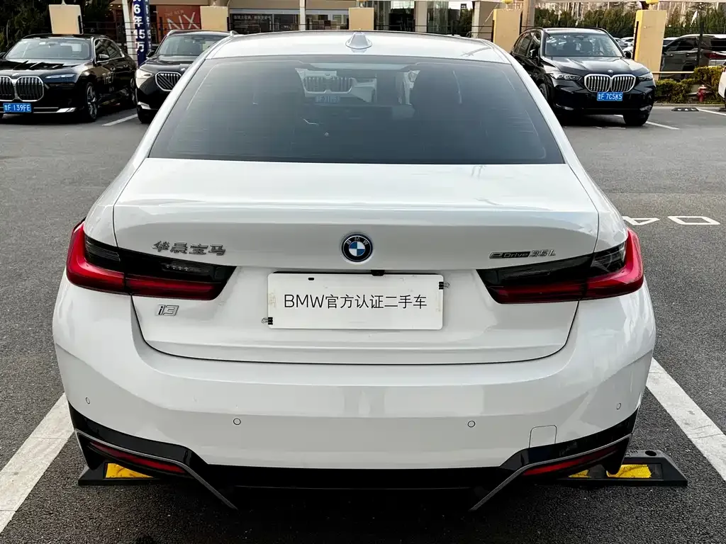 BMW i3 — фото 3