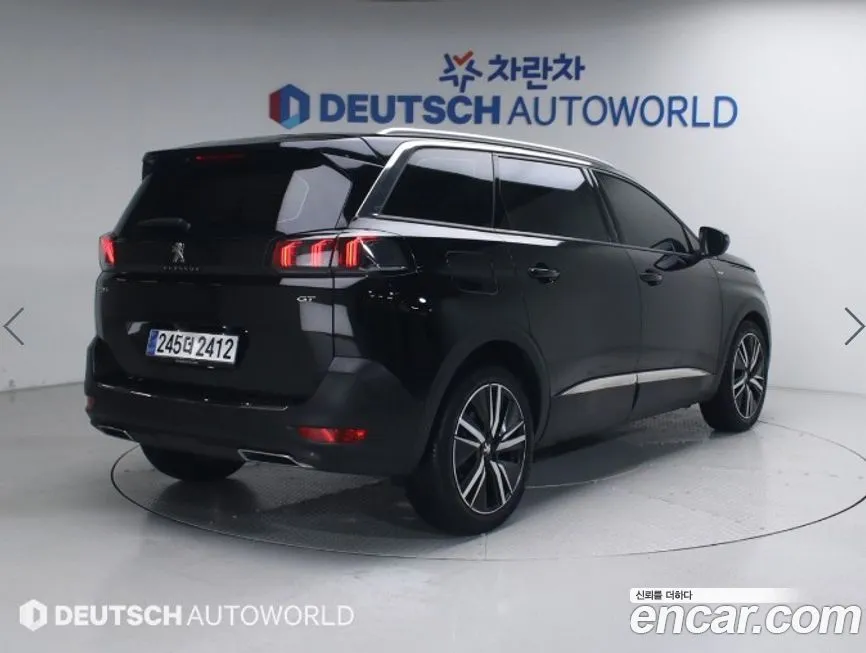 Peugeot 5008 — фото 10