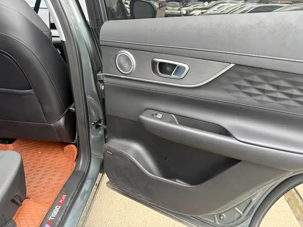 Chery Tiggo 8 PLUS — фото 8
