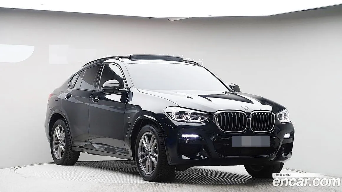 BMW X4 — фото 10