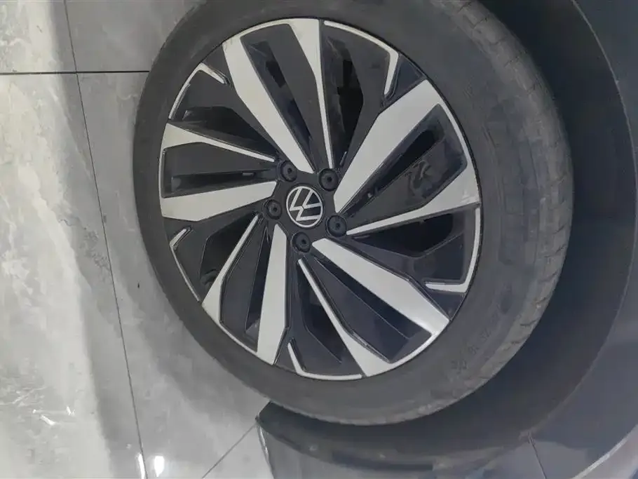 Volkswagen Passat — фото 4