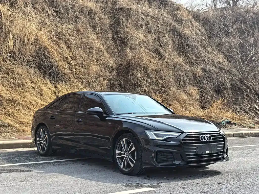 Audi A6L — фото 8