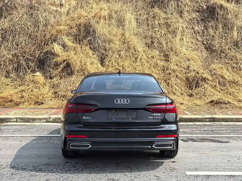 Audi A6L — фото 9