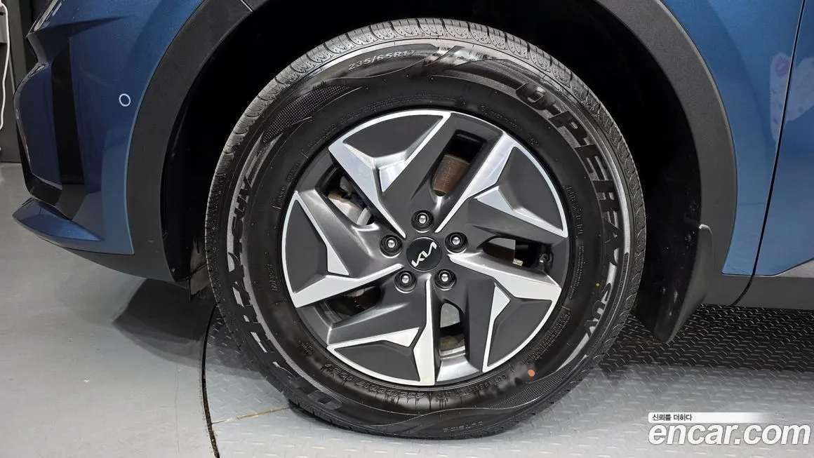 Kia Sorento — фото 6