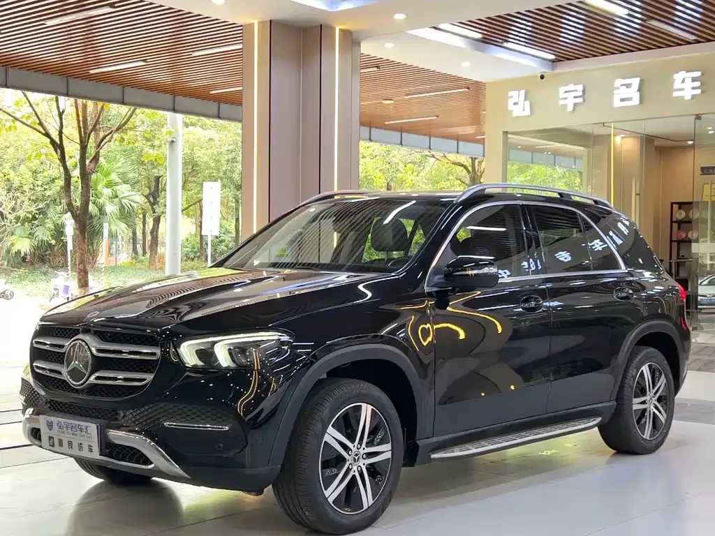 Mercedes-Benz GLE — фото 1