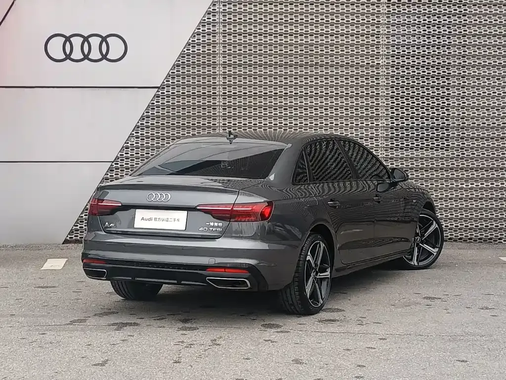 Audi A4L — фото 9