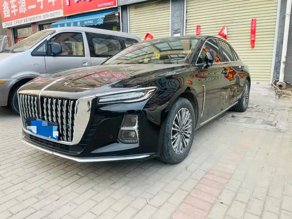 Hongqi H5 — фото 1
