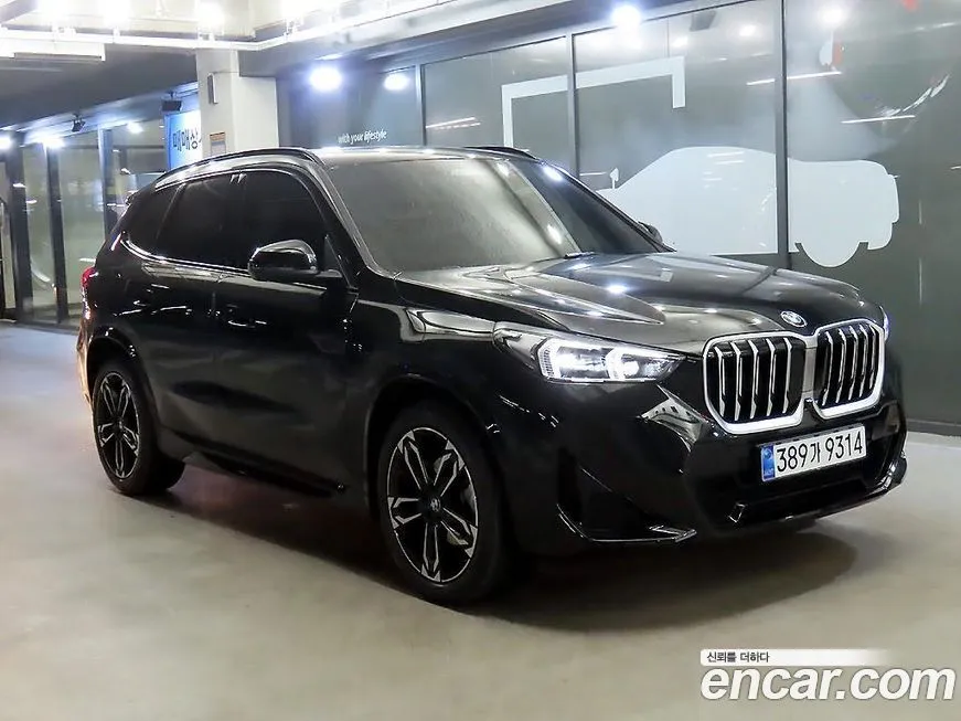 BMW X1 — фото 1