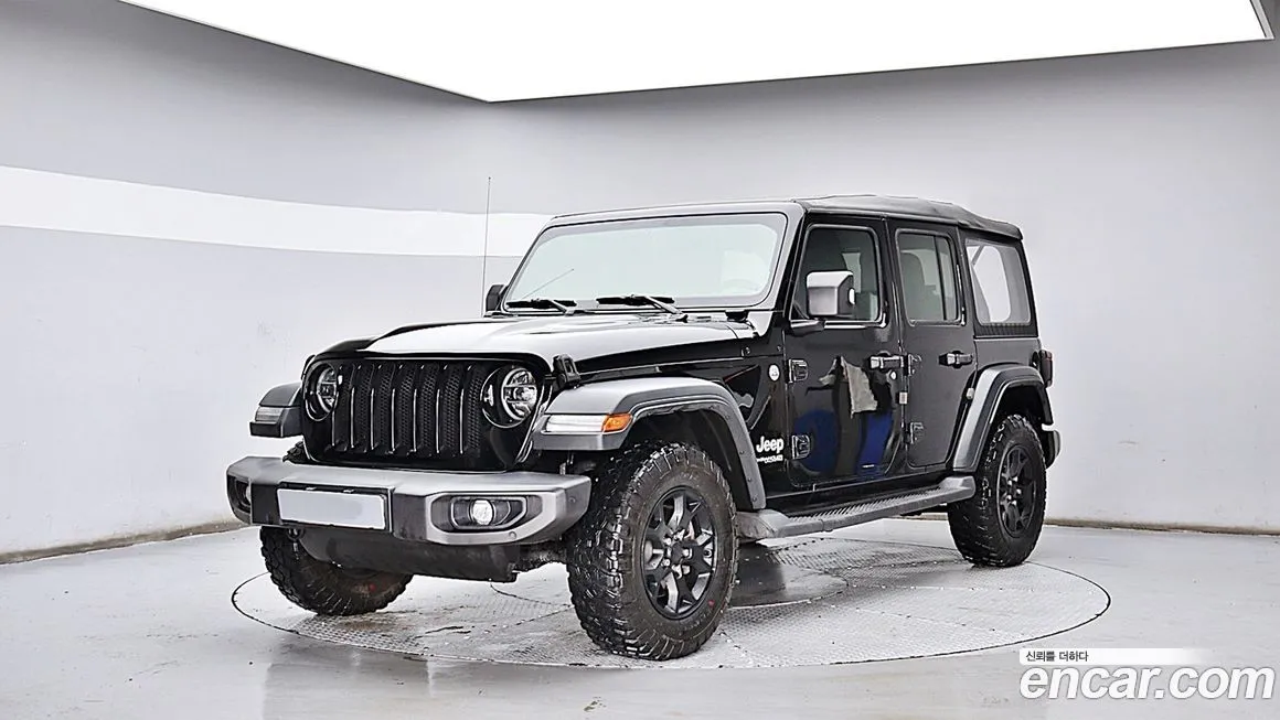 Jeep Wrangler — фото 1