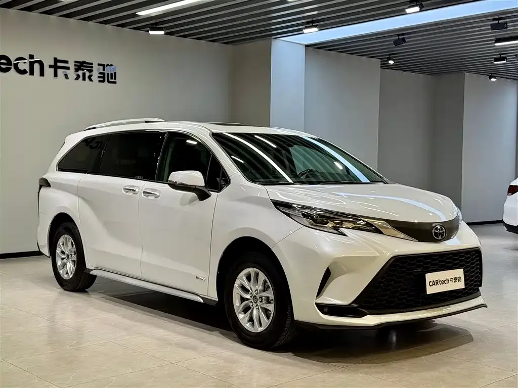 Toyota Granvia — фото 8