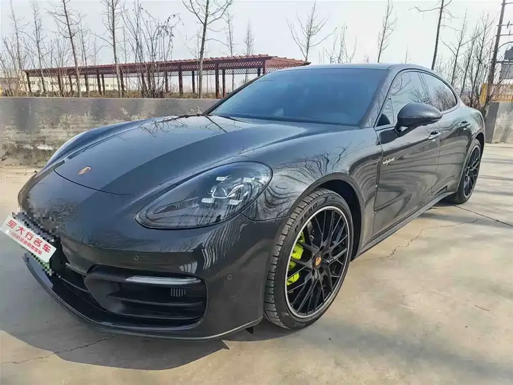 Porsche Panamera Hybrid — фото 1