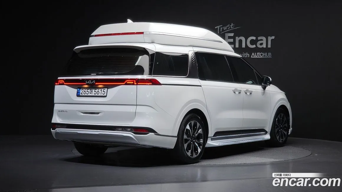 Kia Carnival — фото 5