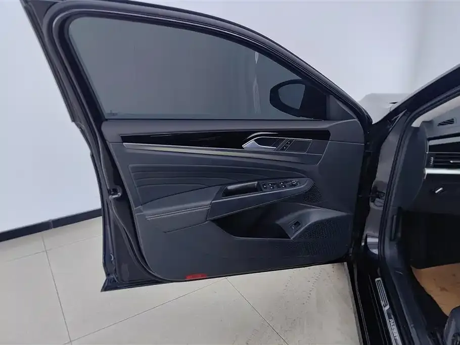 Volkswagen Passat — фото 2