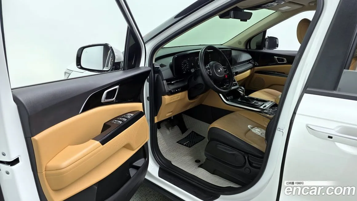 Kia Carnival — фото 8