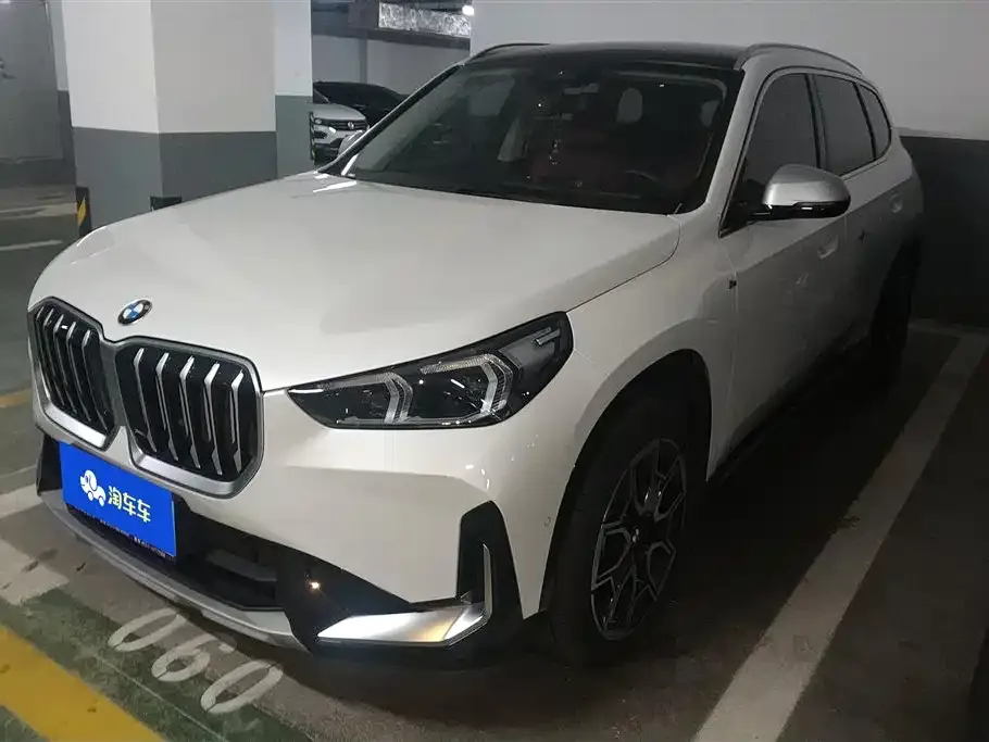 BMW X1 — фото 1