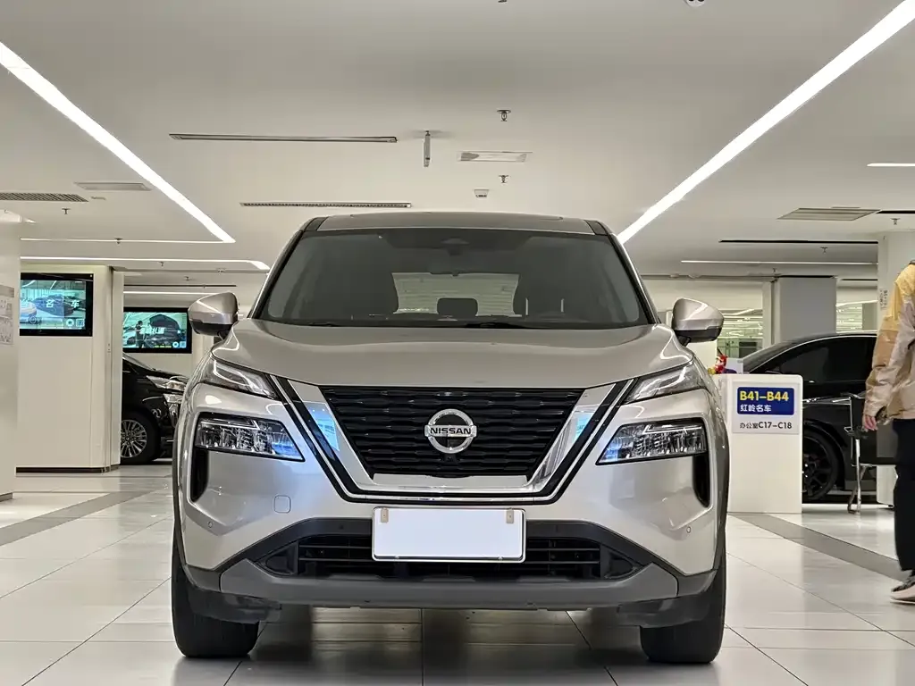 Nissan X-Trail — фото 2