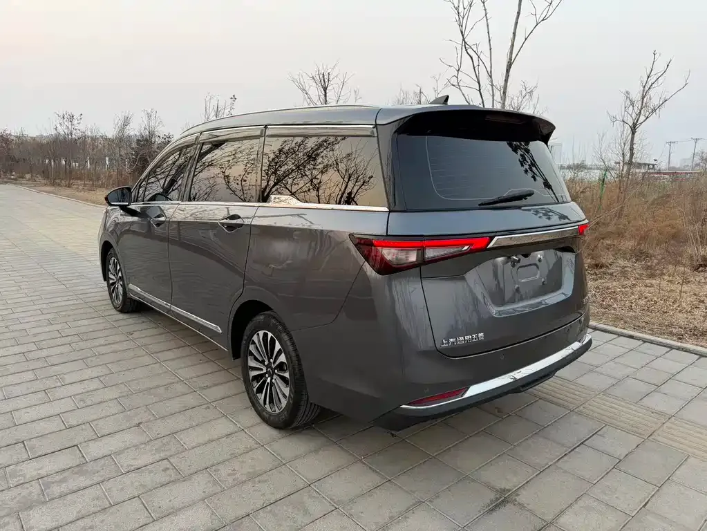 Wuling Jiachen — фото 2