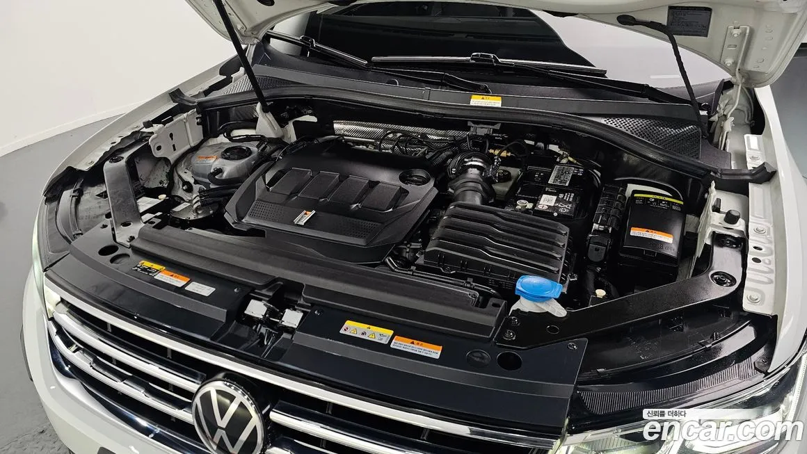 Volkswagen Tiguan — фото 4