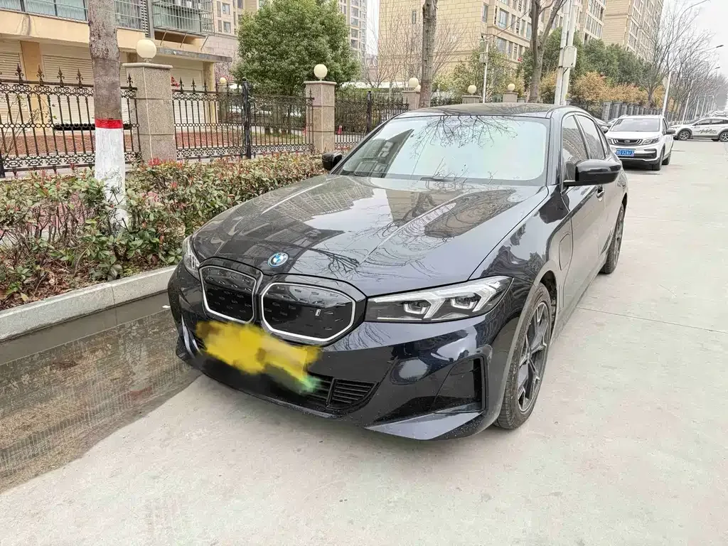 BMW i3 — фото 1