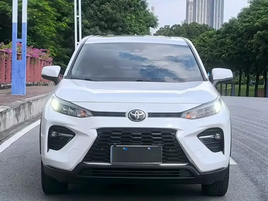 Toyota Wildlander — фото 2