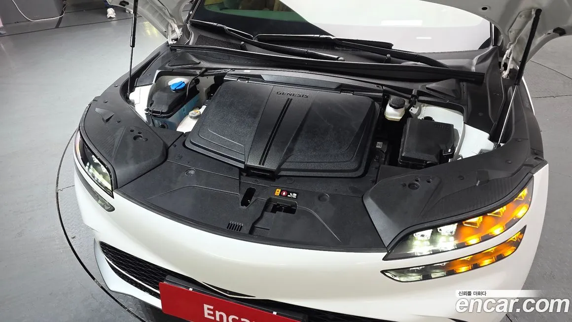 Genesis GV60 — фото 8