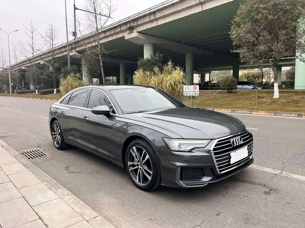 Audi A6L — фото 10