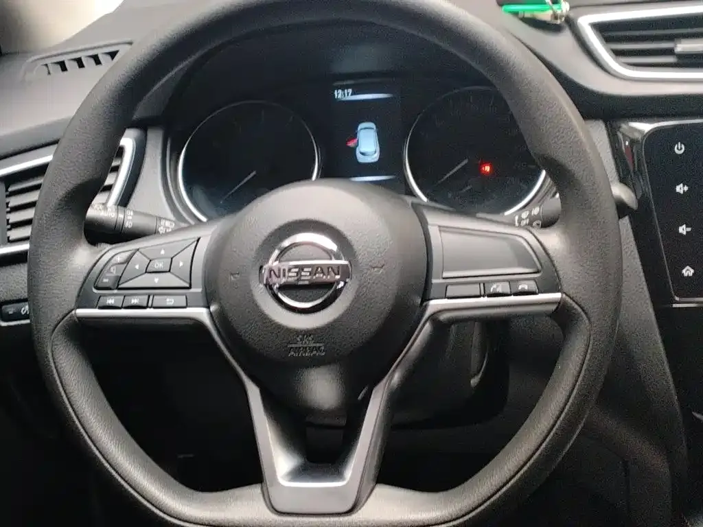 Nissan Qashqai — фото 7