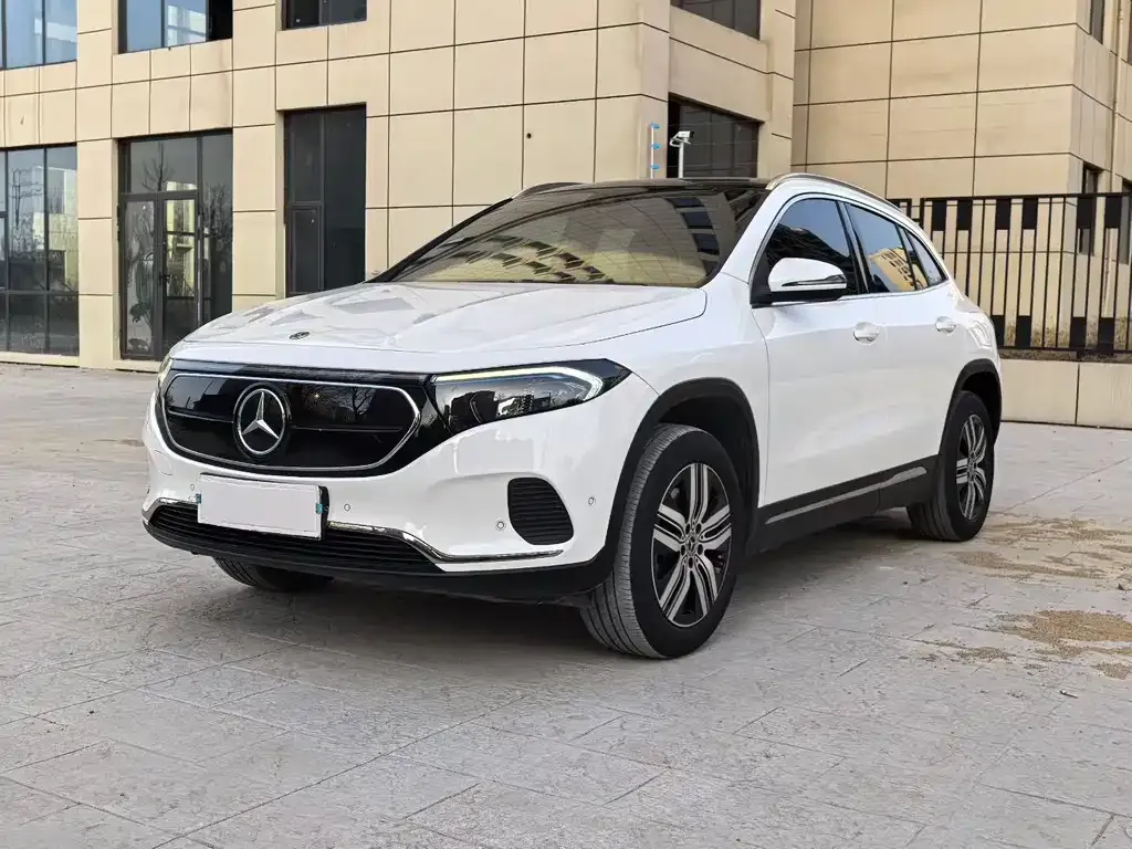Mercedes-Benz EQA — фото 1