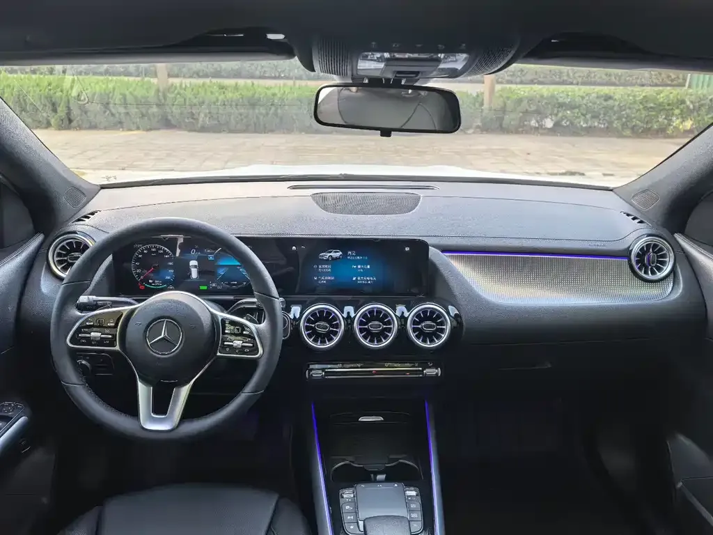 Mercedes-Benz EQA — фото 4