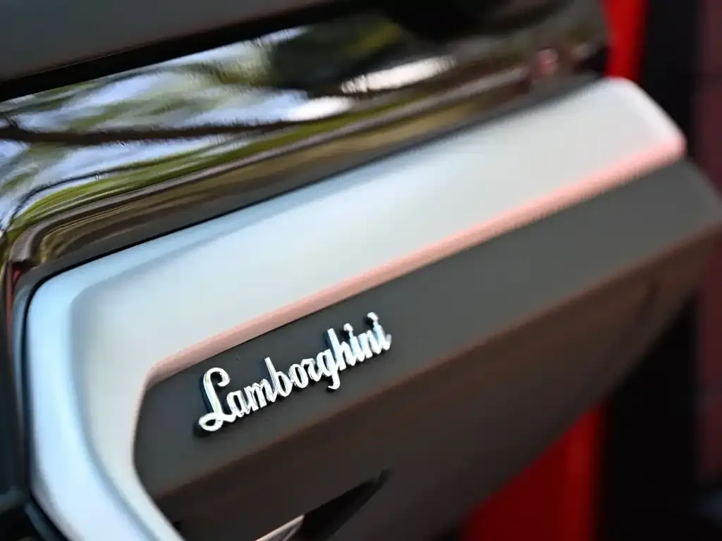 Lamborghini Urus — фото 2
