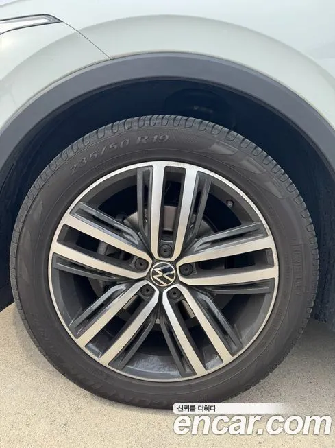 Volkswagen Tiguan — фото 2