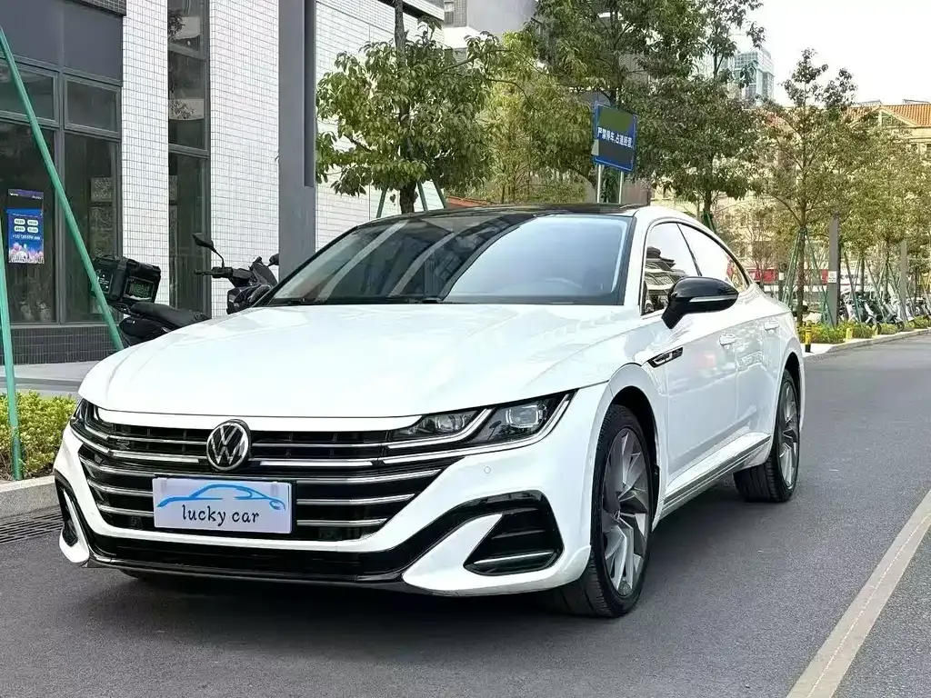 Volkswagen CC — фото 1