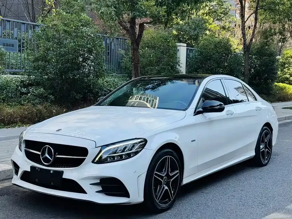 Mercedes-Benz C-Class — фото 1
